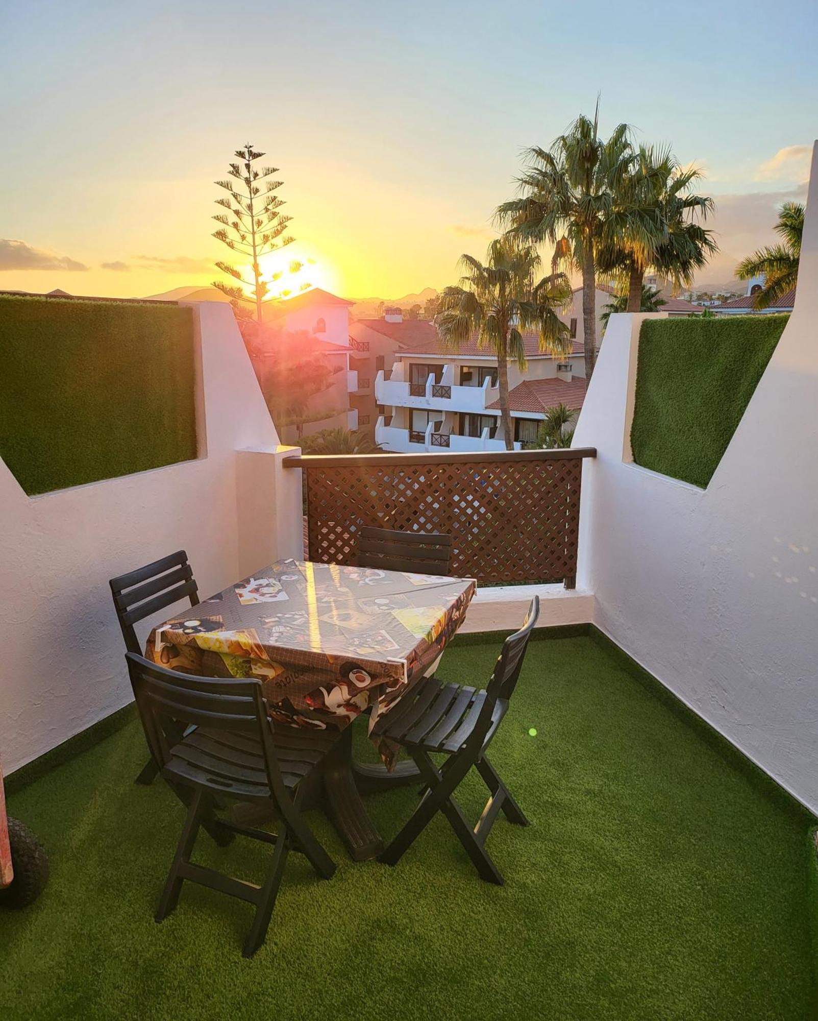 Moderno Y Luminoso Atico Con Vistas Y Piscina Apartment San Miguel de Abona Exterior photo