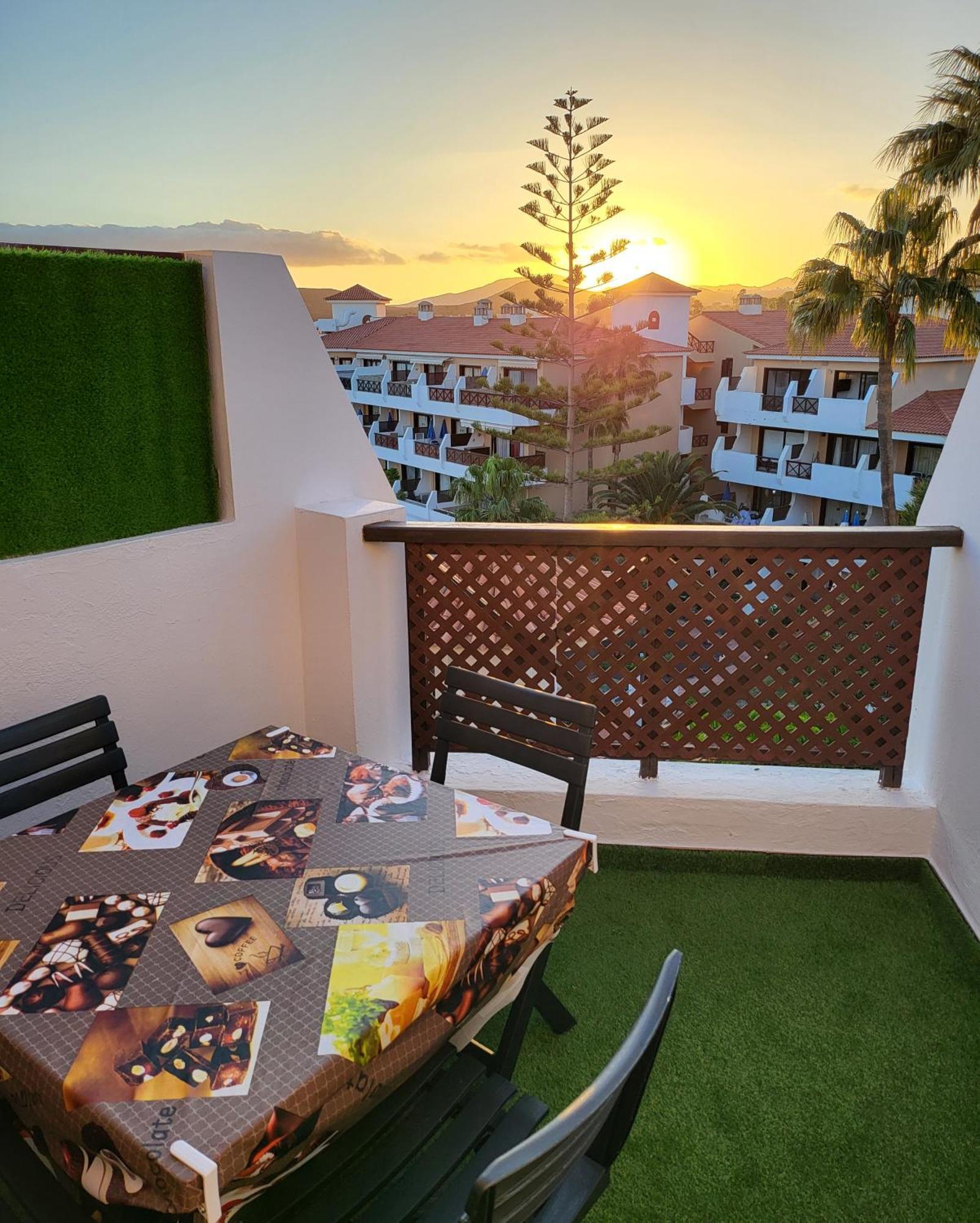 Moderno Y Luminoso Atico Con Vistas Y Piscina Apartment San Miguel de Abona Exterior photo